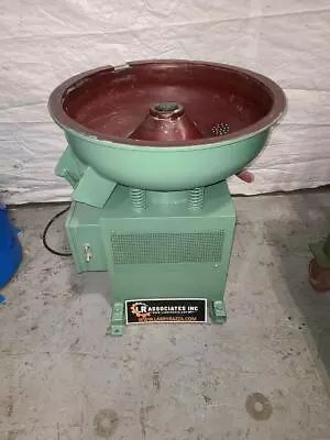 Ultramatic 24 Inch Vibratory Finishing Machine 110 Volts Deburr Polish Metal • $2495