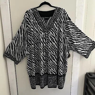Maggie Barnes 5X Black And White Blouse Zebra Print Long Sleeve Tunic Length • $24.99