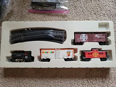 Vintage Toys  R  Us HO Scale Express Electric Train Set • $15