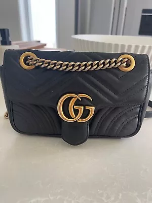 $2500 • Buy Gucci GG Marmont Matelassé Mini Bag - Black Leather 