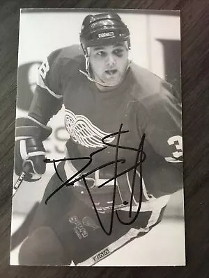 Vintage Detroit Red Wings Dennis Vial Autograph Postcard • $10.50