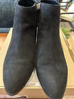 J Crew Brack Suede Leather Zip Flat Ankle Boots Women’s Size 8 M EUC Style BT276 • $34.99