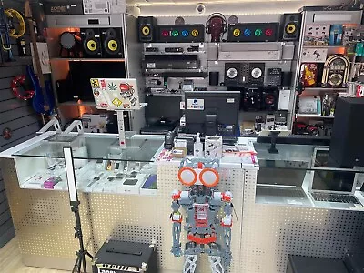 £69000 • Buy Electronic Shop For Sale! (Shop Closing Down) | Shop Displays,  Cabinets, Etc