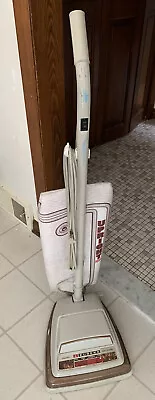 Vintage EUREKA Upright Vacuum Cleaner 2064 A 2064A FAWN BEIGE Works Great! • $99.95