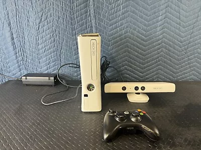 Microsoft Xbox 360 White Console System Bundle 250GB HDD W/ Kinect  (A89) • $119.99