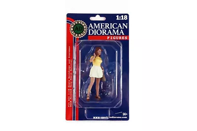 Dealership Customer II 1:18 Scale American Diorama 76309 Female Lady Figure 4   • $8.59