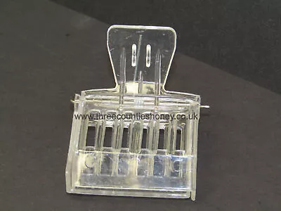 2 X Queen Bee Clip Catcher - Clear Plastic • £6.50